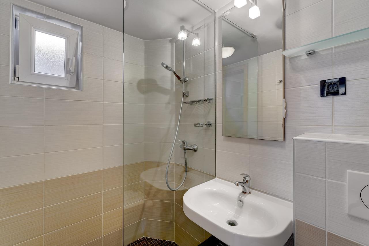 Senada Apartments Selce Exterior foto